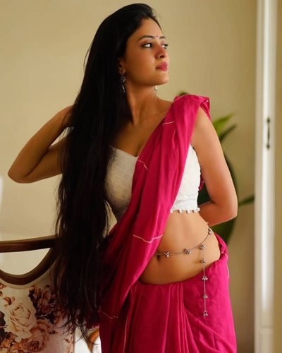 beautiful call girl shreya